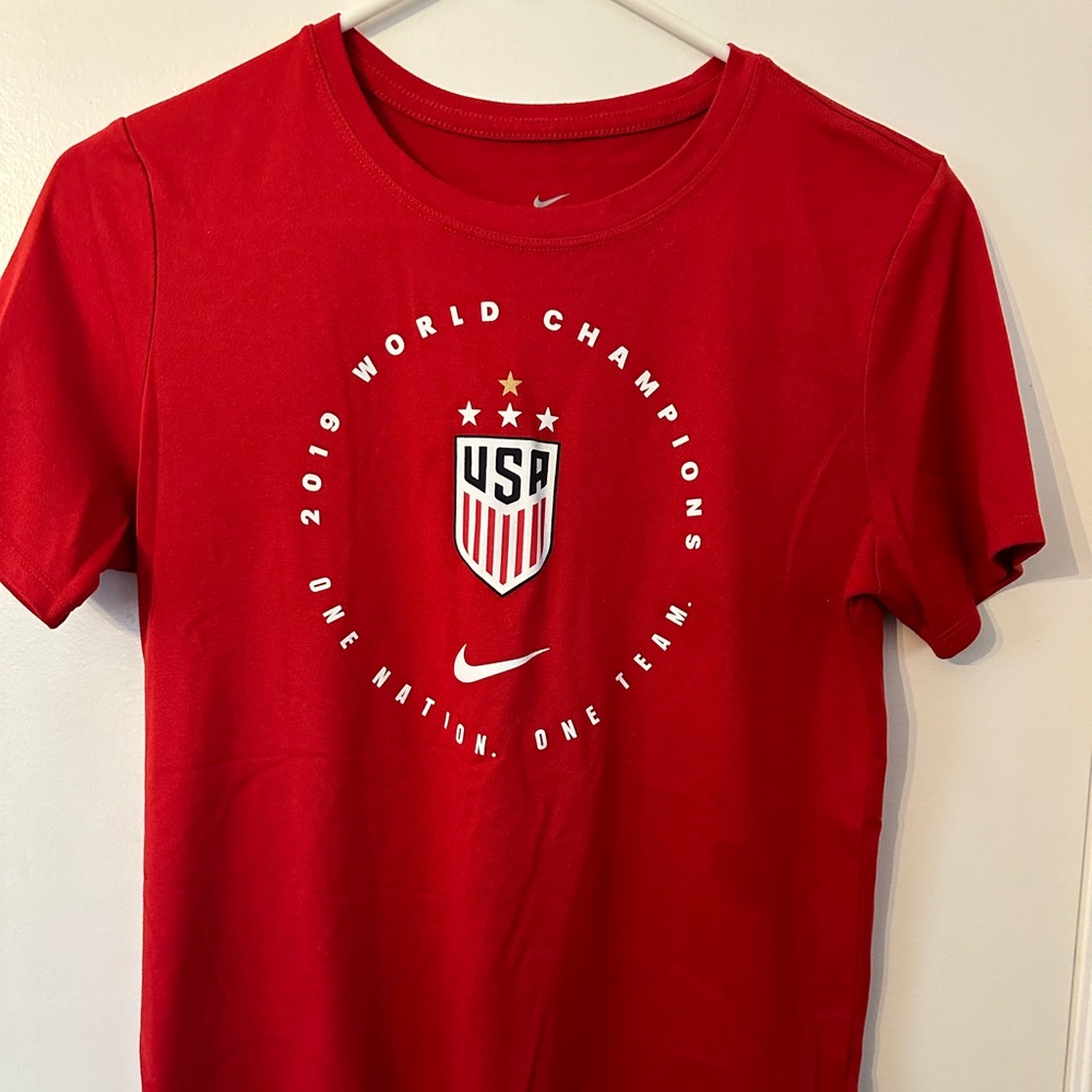 Nike USWNT shirt barely worn